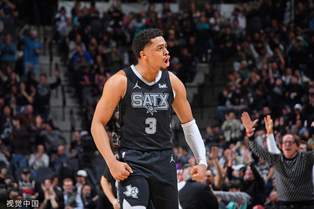 守时发挥关 守时发挥关