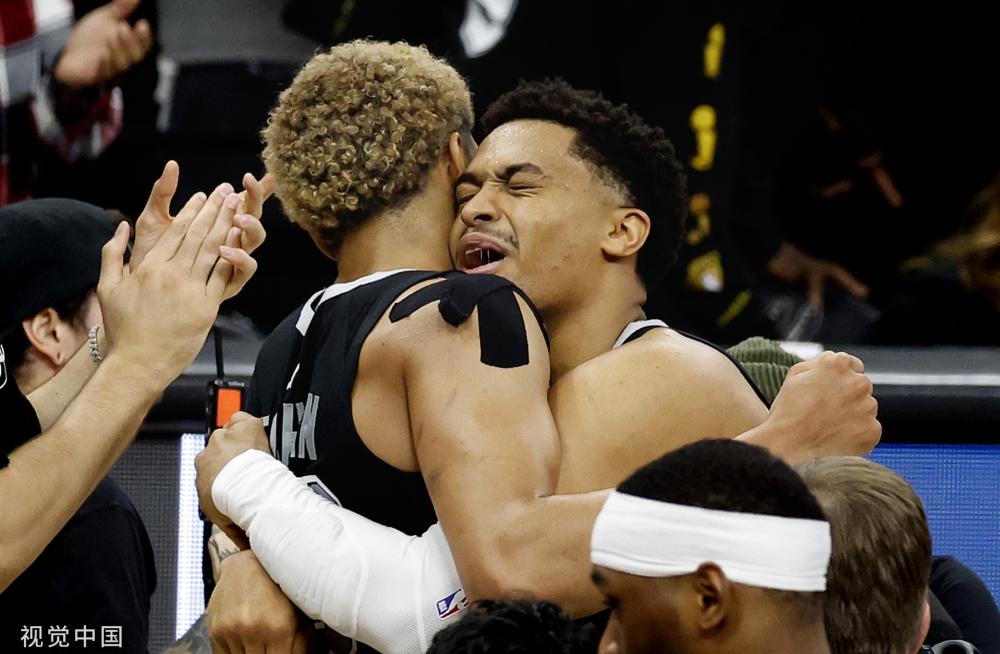 利的合作伙 利的合作伙