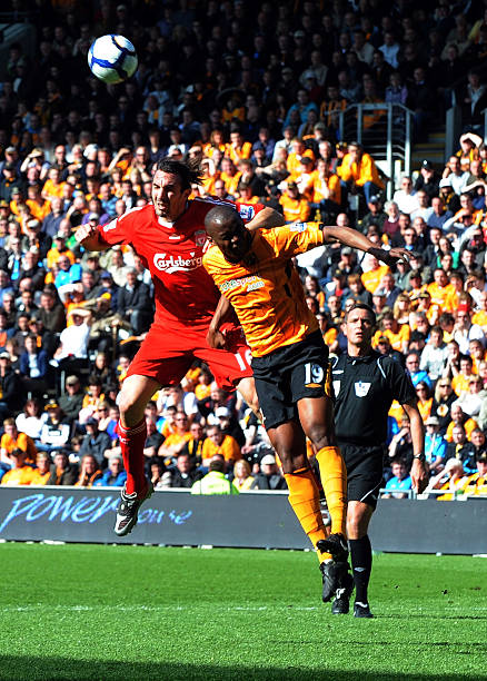 两者之间的 两者之间的